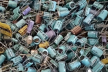 廢電容有什么作用，用用垃圾炭化爐試試就知道了！