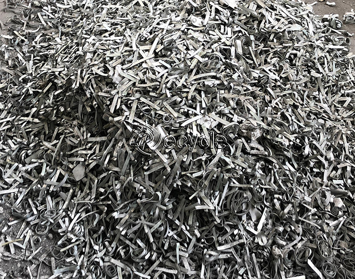 <strong>連續(xù)式碳化爐：攻克鋁基板脫漆難題，推動廢舊資源回收新進程</strong>