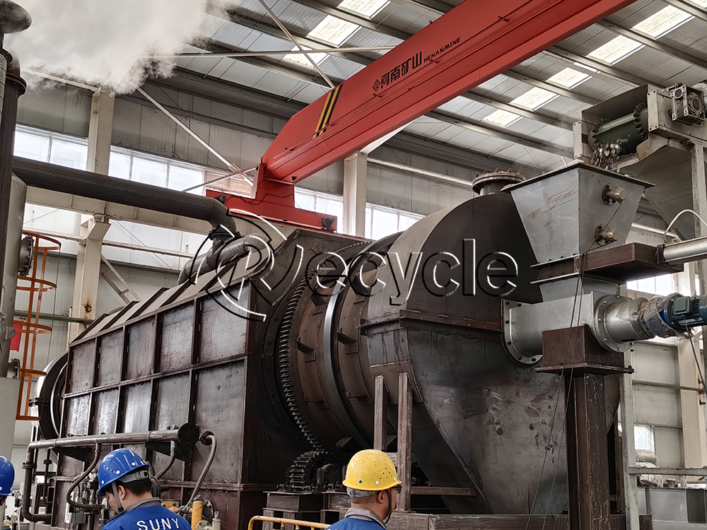 <strong>是什么讓連續(xù)式脫漆爐實現(xiàn)連續(xù)不停機的運作？</strong>